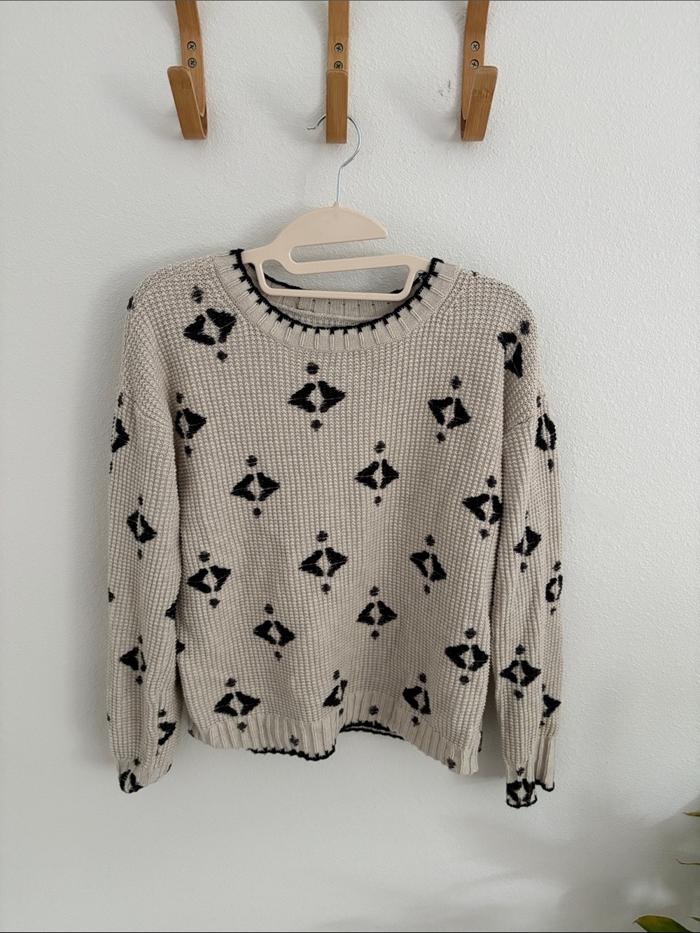 Nic and Zoe cream and black patterned sweater